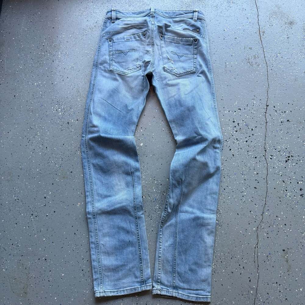 Diesel Darron Regular Slim Tapered Distressed Light Wash Jeans Size W27 L32